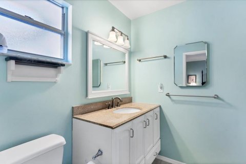 Condo in Sarasota, Florida, 2 bedrooms № 2105031 - photo 19