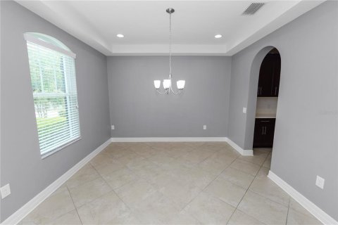 House in Wesley Chapel, Florida 4 bedrooms, 302.58 sq.m. № 1910793 - photo 16