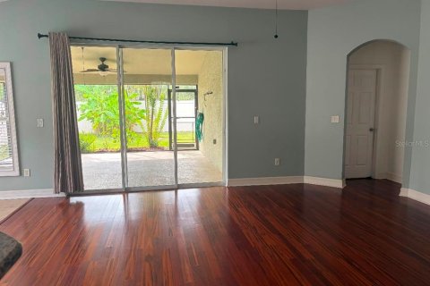 Villa ou maison à louer à Tampa, Floride: 3 chambres, 178.74 m2 № 2337426 - photo 3