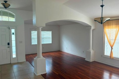 Villa ou maison à louer à Tampa, Floride: 3 chambres, 178.74 m2 № 2337426 - photo 5