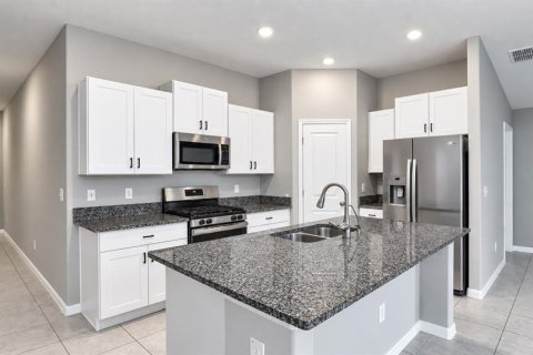 Villa ou maison à louer à Apollo Beach, Floride: 3 chambres, 143.07 m2 № 2429149 - photo 3