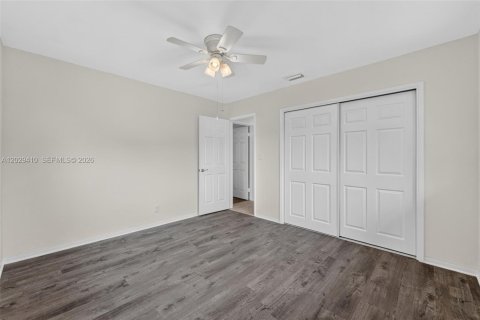 House in Oakland Park, Florida 2 bedrooms, 103.31 sq.m. № 2083614 - photo 10