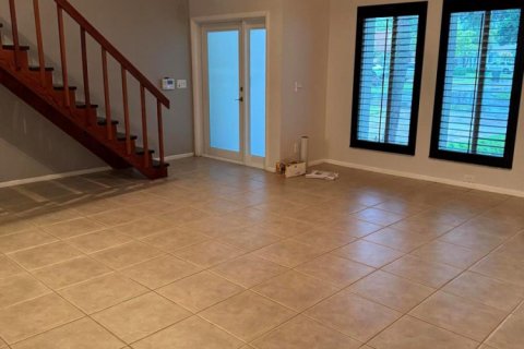 House in Dania Beach, Florida 3 bedrooms, 237.92 sq.m. № 2400879 - photo 4