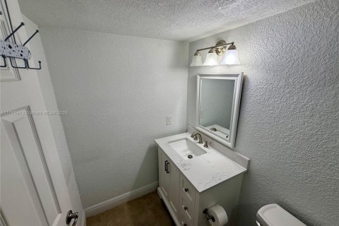 Купить кондоминиум в Майами, Флорида 1 спальня, 70.61м2, № 1699416 - фото 8