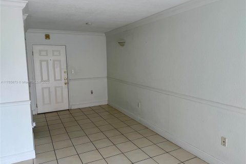 Купить кондоминиум в Майами, Флорида 1 спальня, 70.61м2, № 1699416 - фото 14