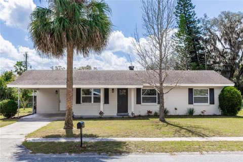 House in Sanford, Florida 3 bedrooms, 134.24 sq.m. № 1568767 - photo 1