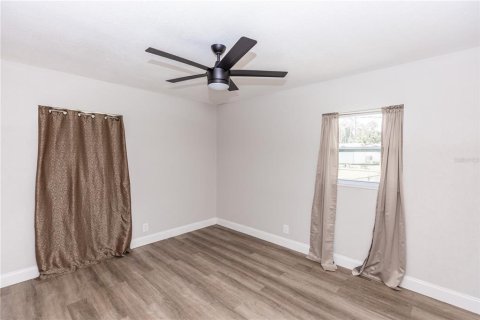 House in Sanford, Florida 3 bedrooms, 134.24 sq.m. № 1568767 - photo 18