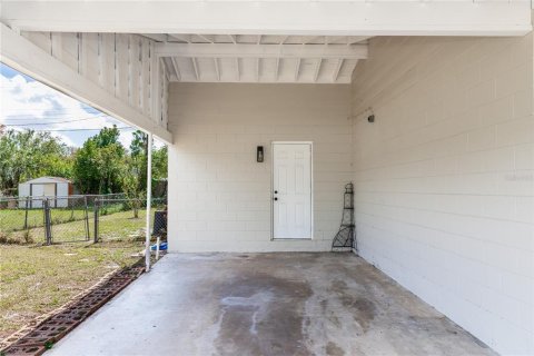 House in Sanford, Florida 3 bedrooms, 134.24 sq.m. № 1568767 - photo 20