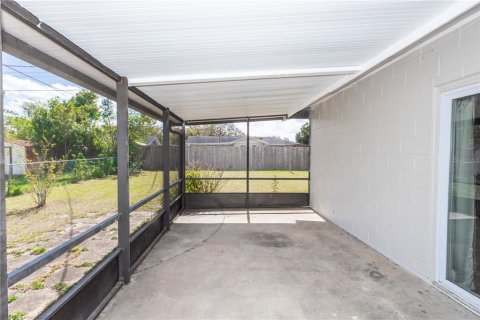 House in Sanford, Florida 3 bedrooms, 134.24 sq.m. № 1568767 - photo 21