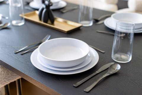 Купить виллу или дом в Майами, Флорида 3 спальни, 161.65м2, № 1985639 - фото 10