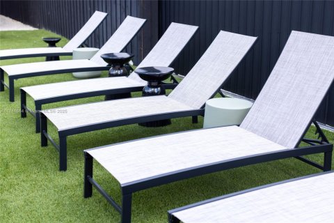 Купить виллу или дом в Майами, Флорида 3 спальни, 161.65м2, № 1985639 - фото 15