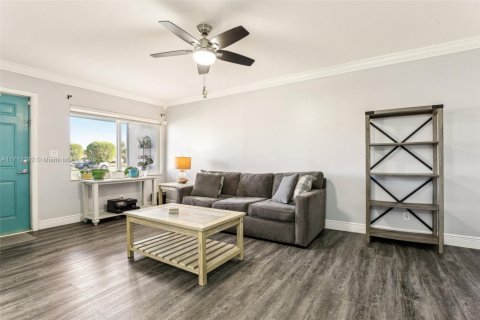 House in Delray Beach, Florida 2 bedrooms, 99.03 sq.m. № 1465850 - photo 7