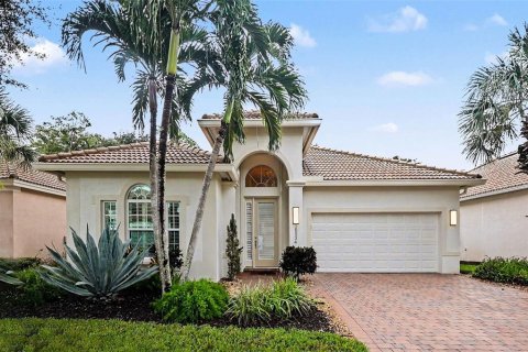 Casa en venta en Bonita Springs, Florida, 2 dormitorios, 177.54 m2 № 2390834 - foto 2