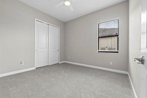 Casa en venta en Wesley Chapel, Florida, 4 dormitorios, 231.14 m2 № 1840086 - foto 19