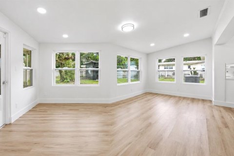 Villa ou maison à vendre à Orlando, Floride: 3 chambres, 138.98 m2 № 2353174 - photo 27