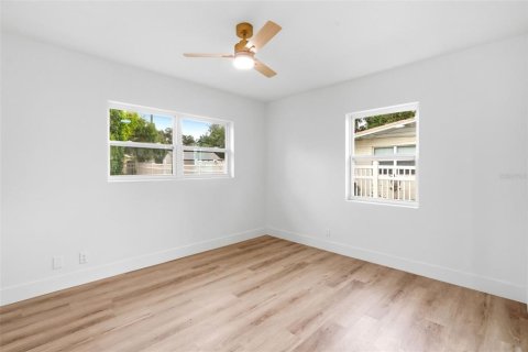 Villa ou maison à vendre à Orlando, Floride: 3 chambres, 138.98 m2 № 2353174 - photo 16