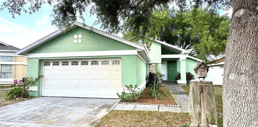 House in Orlando, Florida 3 bedrooms, 108.05 sq.m. № 1608418