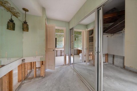 House in Largo, Florida 2 bedrooms, 237.18 sq.m. № 1783107 - photo 23