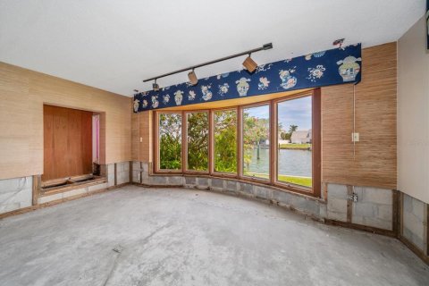 House in Largo, Florida 2 bedrooms, 237.18 sq.m. № 1783107 - photo 20