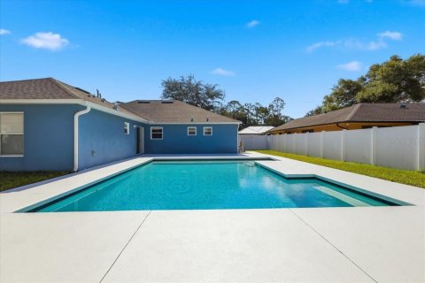 House in Palm Coast, Florida 4 bedrooms, 194.72 sq.m. № 2231191 - photo 7