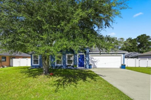 House in Palm Coast, Florida 4 bedrooms, 194.72 sq.m. № 2231191 - photo 10