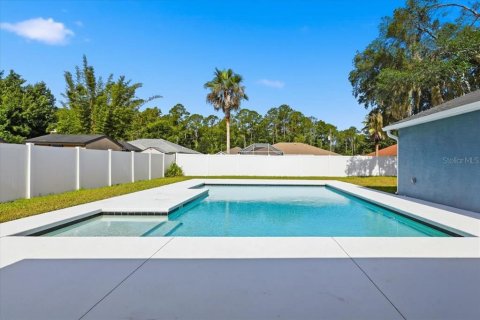 House in Palm Coast, Florida 4 bedrooms, 194.72 sq.m. № 2231191 - photo 5