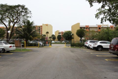 Apartamento en alquiler en Miami, Florida, 1 dormitorio, 72.09 m2 № 2010467 - foto 28