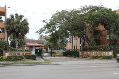 Apartamento en alquiler en Miami, Florida, 1 dormitorio, 72.09 m2 № 2010467 - foto 2