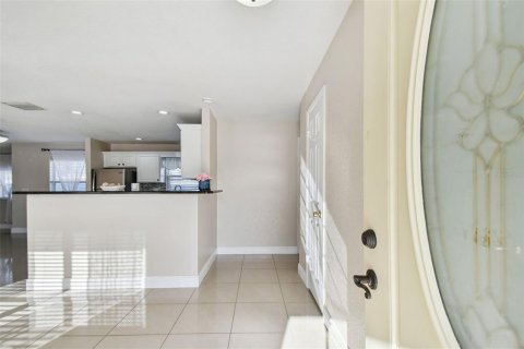 House in Largo, Florida 3 bedrooms, 120.22 sq.m. № 2206988 - photo 20