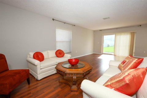 Villa ou maison à vendre à Kissimmee, Floride: 4 chambres, 213.12 m2 № 1793164 - photo 6