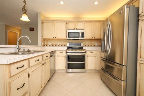 Villa ou maison à vendre à Kissimmee, Floride: 4 chambres, 213.12 m2 № 1793164 - photo 12