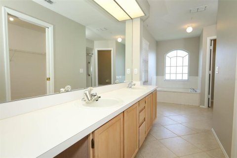 Villa ou maison à vendre à Kissimmee, Floride: 4 chambres, 213.12 m2 № 1793164 - photo 29