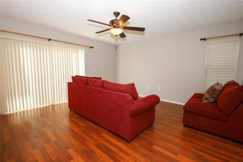 Villa ou maison à vendre à Kissimmee, Floride: 4 chambres, 213.12 m2 № 1793164 - photo 18