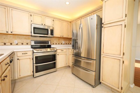 Villa ou maison à vendre à Kissimmee, Floride: 4 chambres, 213.12 m2 № 1793164 - photo 13