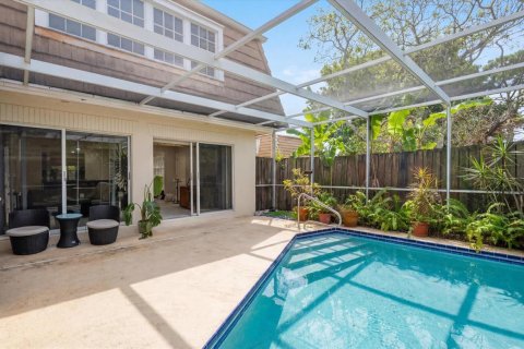 Townhouse in Palm Beach Gardens, Florida 3 bedrooms, 161.65 sq.m. № 2392572 - photo 20