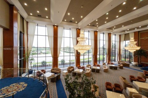 Снять в аренду кондоминиум в Пемброк-Пайнс, Флорида 1 спальня, 75.34м2, № 1987746 - фото 26