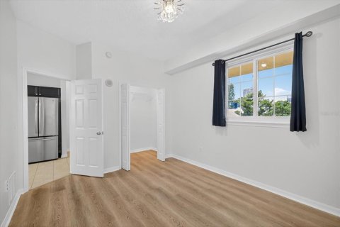Condominio en alquiler en Saint Petersburg, Florida, 2 dormitorios, 106 m2 № 1850047 - foto 15