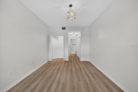 Condominio en alquiler en Saint Petersburg, Florida, 2 dormitorios, 106 m2 № 1850047 - foto 23