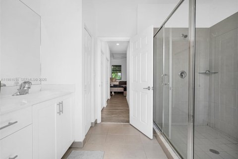 Купить таунхаус в Форт-Лодердейл, Флорида 3 спальни, 139.91м2, № 2045063 - фото 12