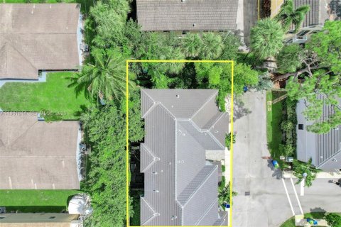 Купить таунхаус в Форт-Лодердейл, Флорида 3 спальни, 139.91м2, № 2045063 - фото 26