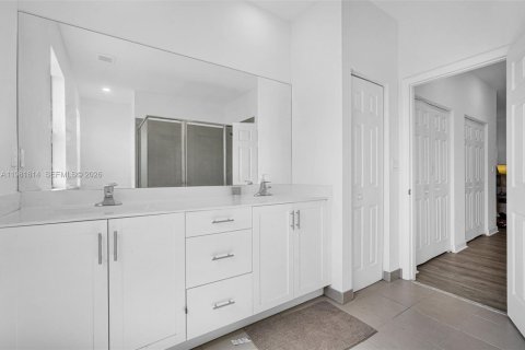 Купить таунхаус в Форт-Лодердейл, Флорида 3 спальни, 139.91м2, № 2045063 - фото 10