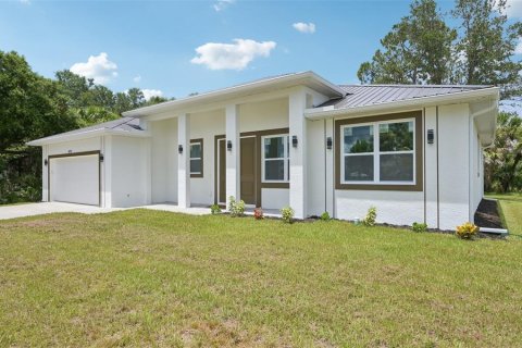 House in North Port, Florida 3 bedrooms, 153.47 sq.m. № 1866736 - photo 4