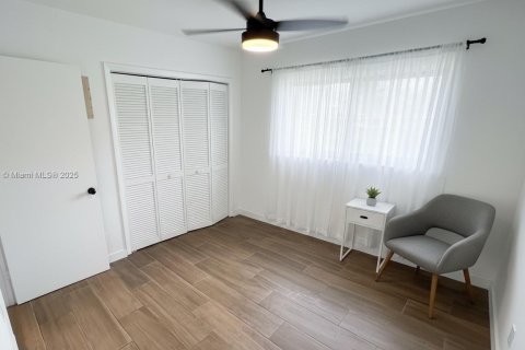 Immobilier commercial à vendre à Miami, Floride: 263.19 m2 № 1954462 - photo 18