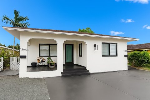 Immobilier commercial à vendre à Miami, Floride: 263.19 m2 № 1954462 - photo 1