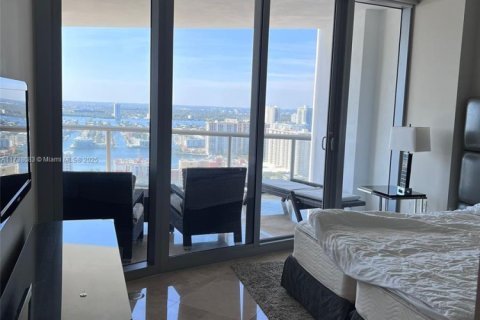 Condo in Sunny Isles Beach, Florida, 3 bedrooms  № 1811296 - photo 21