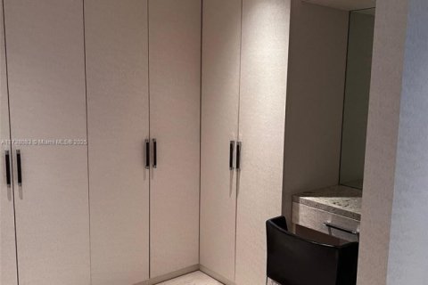 Condo in Sunny Isles Beach, Florida, 3 bedrooms  № 1811296 - photo 7