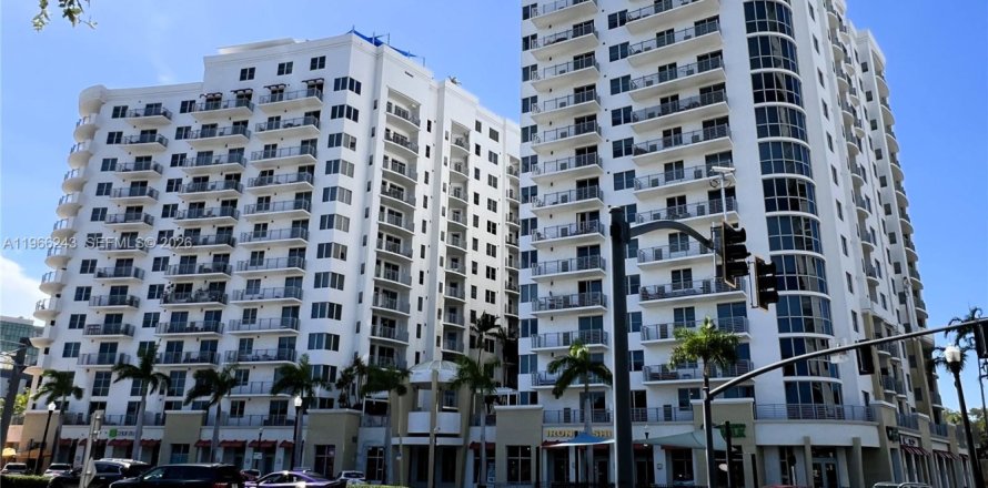 Condo in Hollywood, Florida, 2 bedrooms  № 2081285