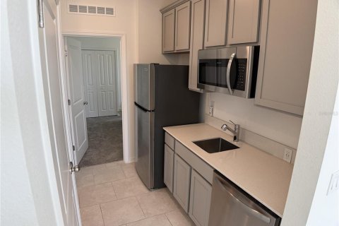 House in Edgewater, Florida 5 bedrooms, 197.42 sq.m. № 1795720 - photo 18