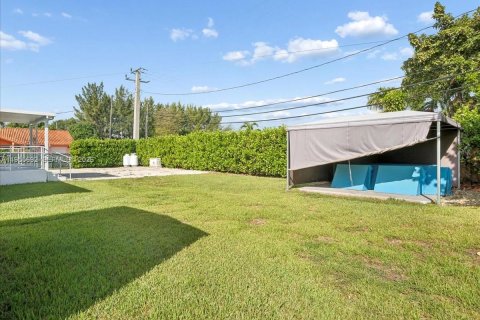 Casa en venta en Miami, Florida, 3 dormitorios, 124.86 m2 № 2032867 - foto 30