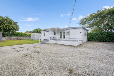 Casa en venta en Miami, Florida, 3 dormitorios, 124.86 m2 № 2032867 - foto 27
